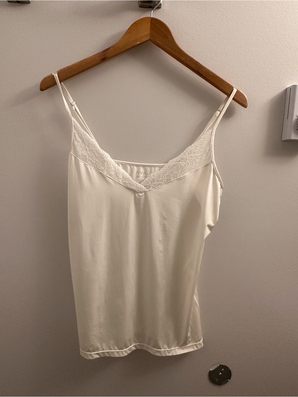 Lace-Trim Cream/White Camisole Tank Top L